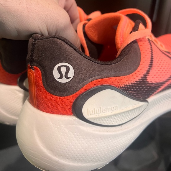 lululemon Beyondfeel running shoes - Picture 9 of 16